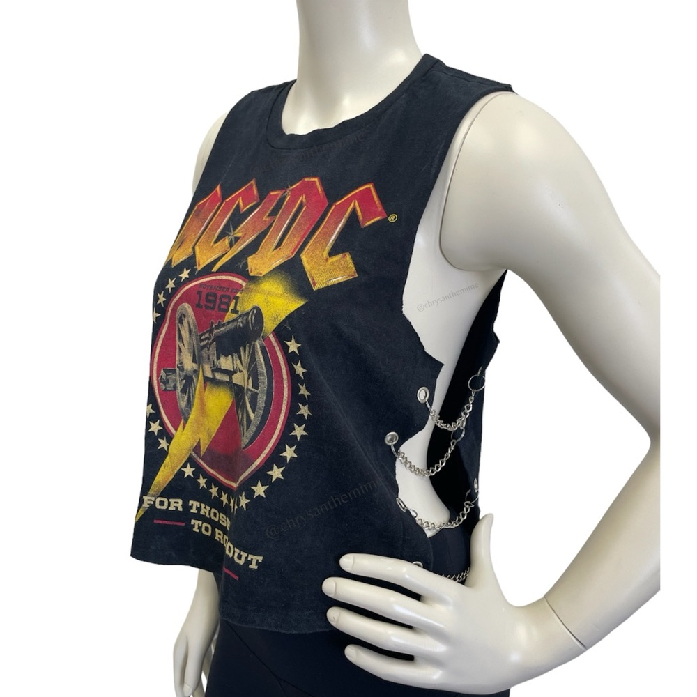 NEW AC/DC WASHED TEE WITH SIDE CHAIN - Picture 3 of 11